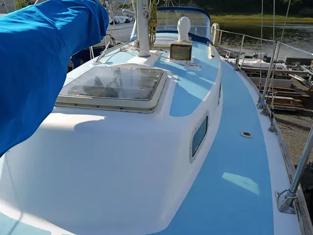 Cape Dory 28