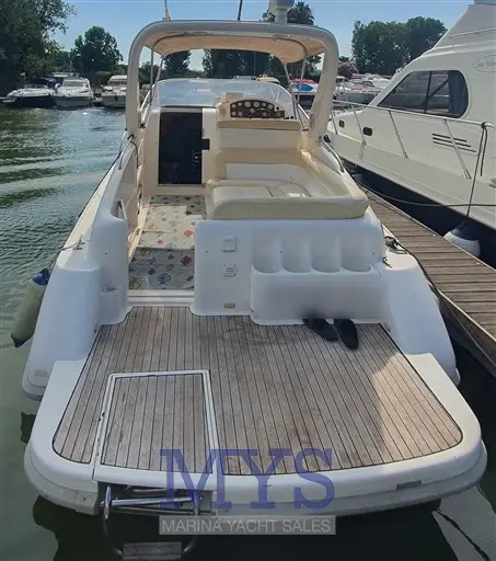 2003 Mercruiser 750 day cruiser