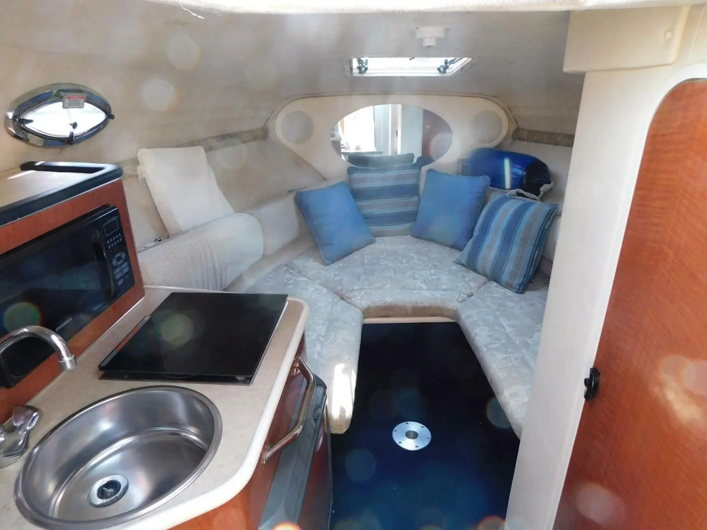 2003 Sea Ray sundancer 240