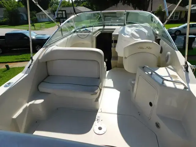 Sea Ray Sundancer 240