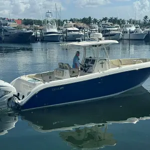 2020 Century 3200 Center Console