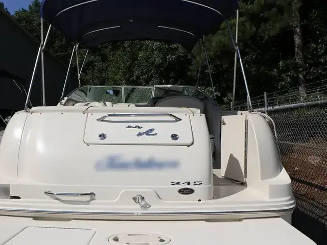 Sea Ray 245 Weekender