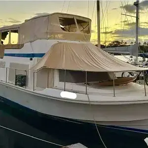 1985 Chris Craft 450 Yacht Home