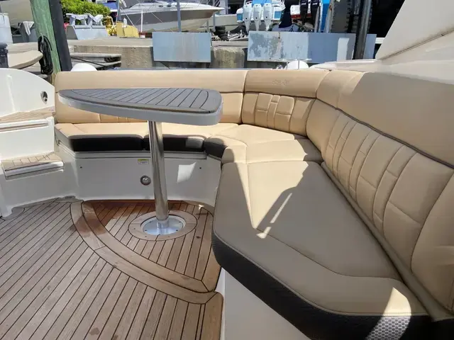 Sea Ray 350SLX