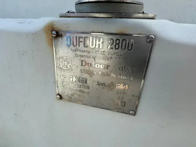 Dufour 2800