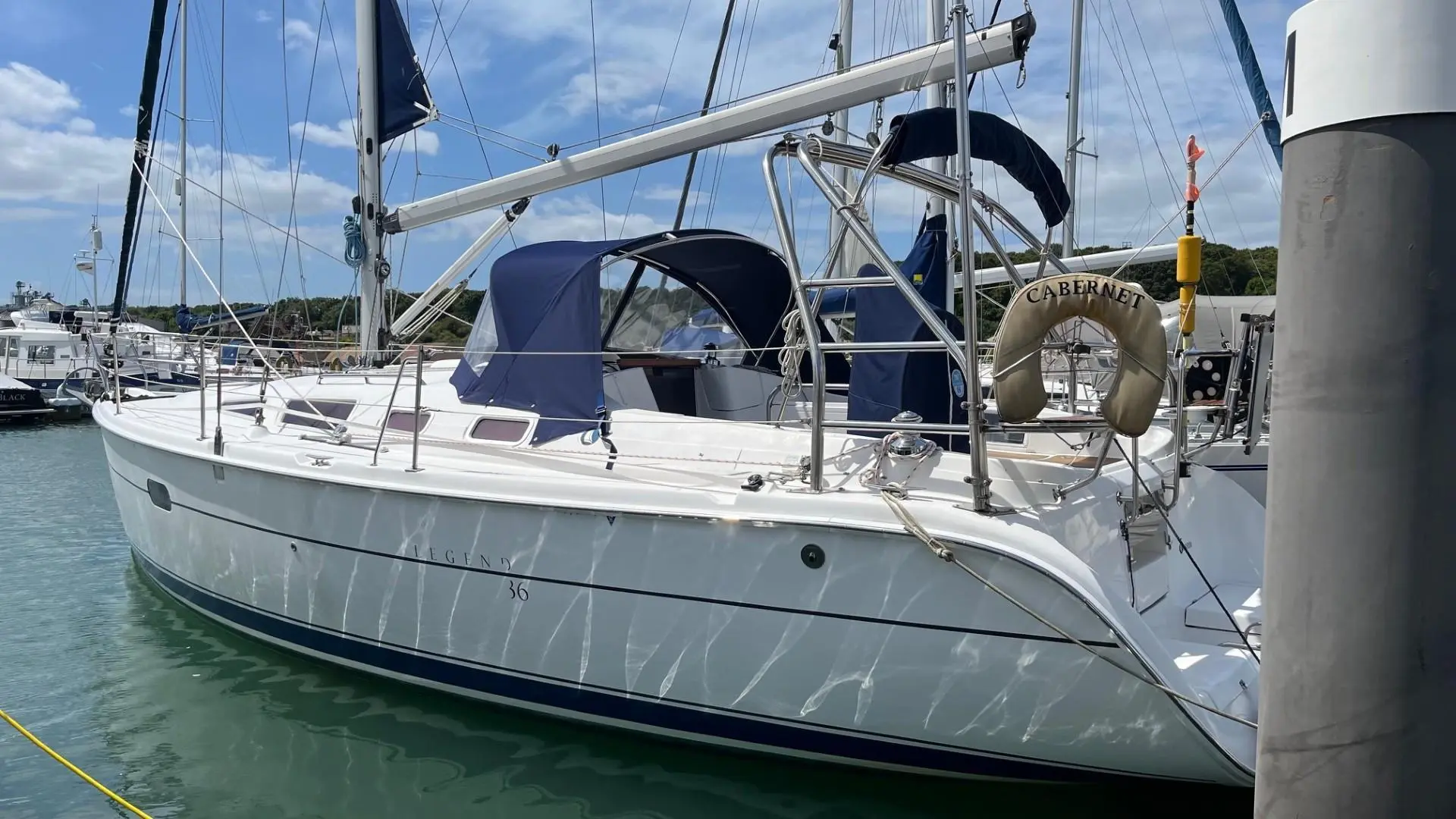 2004 Hunter legend 36