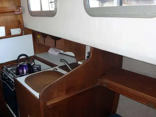 Fisher boats 30