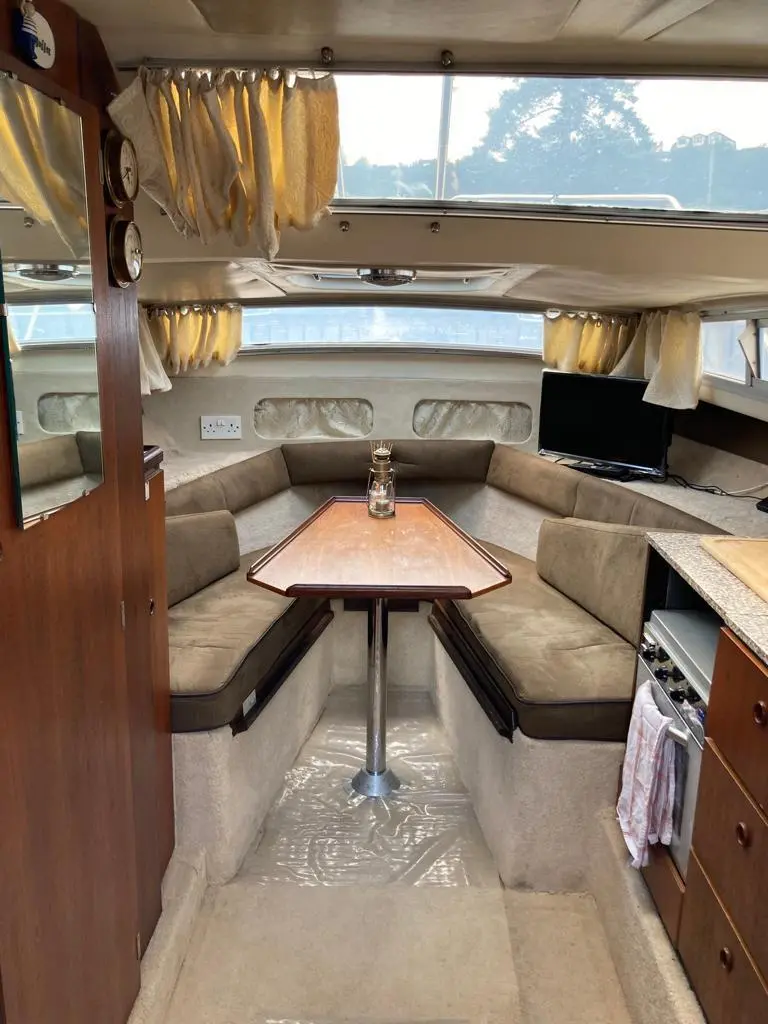 1983 Fairline holiday 23