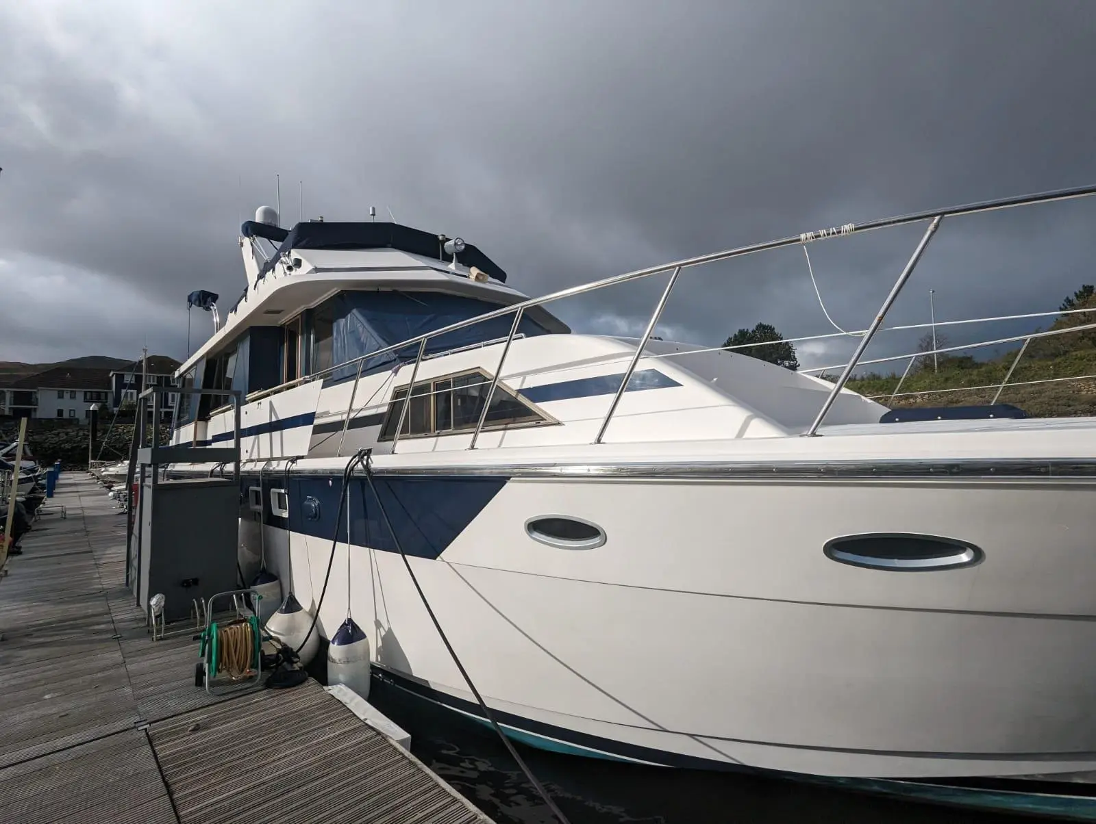 1989 Hershine 53 extended deckhouse motor yacht