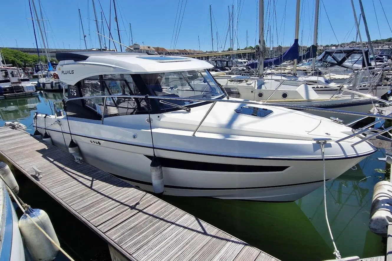 2017 Parker 750 cabin cruiser