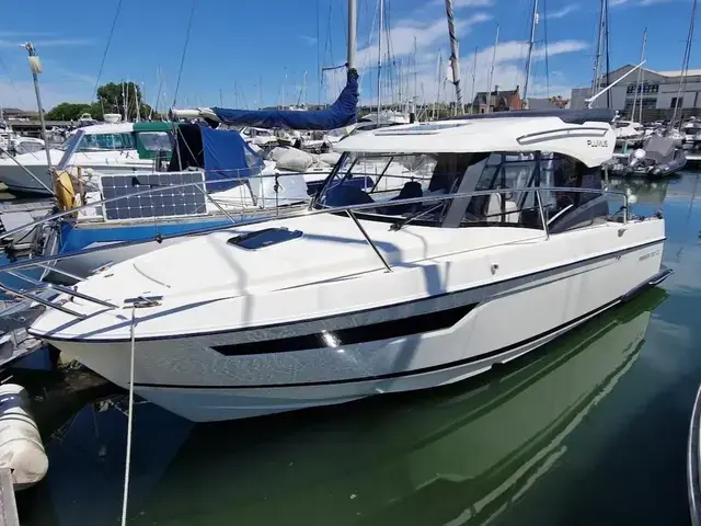 Parker 750 Cabin Cruiser