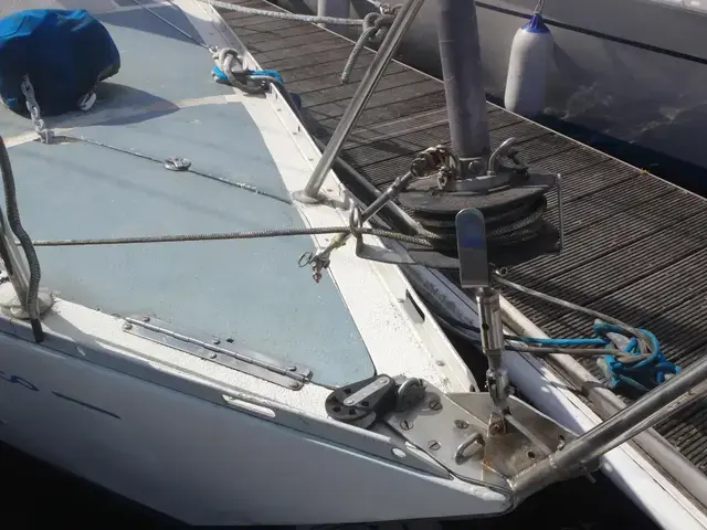 Contessa 28