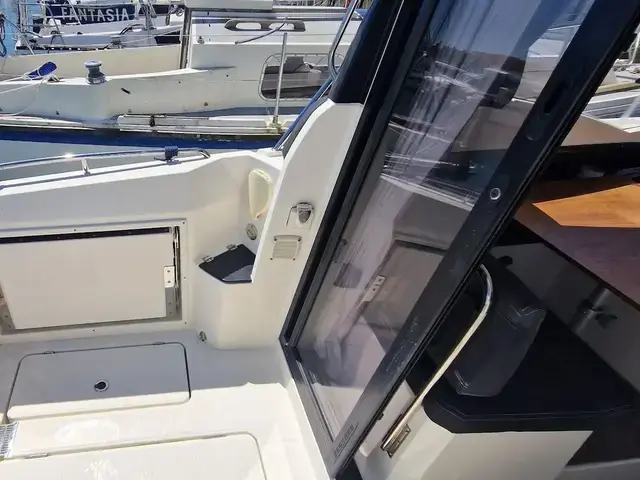 Parker 750 Cabin Cruiser