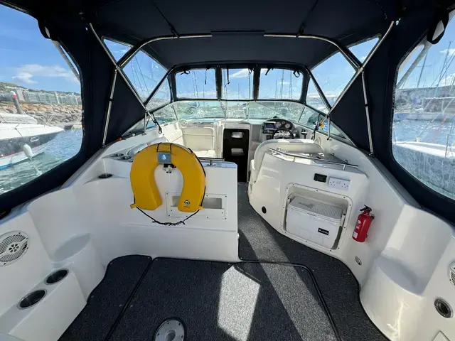 Rinker 270 Fiesta Vee