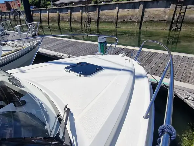 Parker 750 Cabin Cruiser