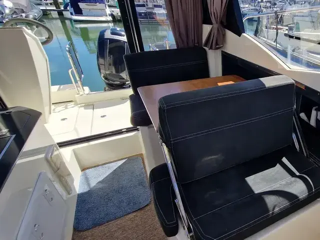 Parker 750 Cabin Cruiser