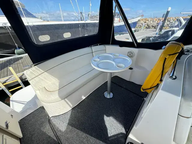 Rinker 270 Fiesta Vee