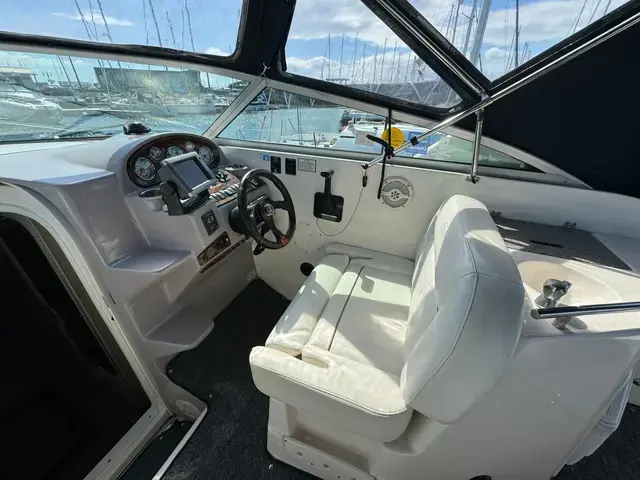 Rinker 270 Fiesta Vee