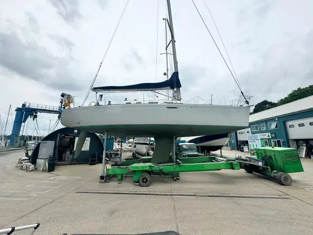 Beneteau First 40.7