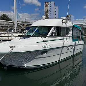 2003 Jeanneau Merry Fisher 805