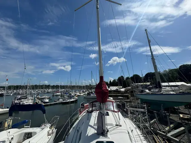 Beneteau Oceanis 311 Clipper