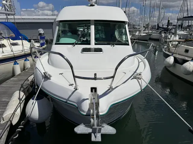 Jeanneau Merry Fisher 805