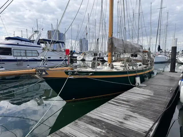 Tradewind 35