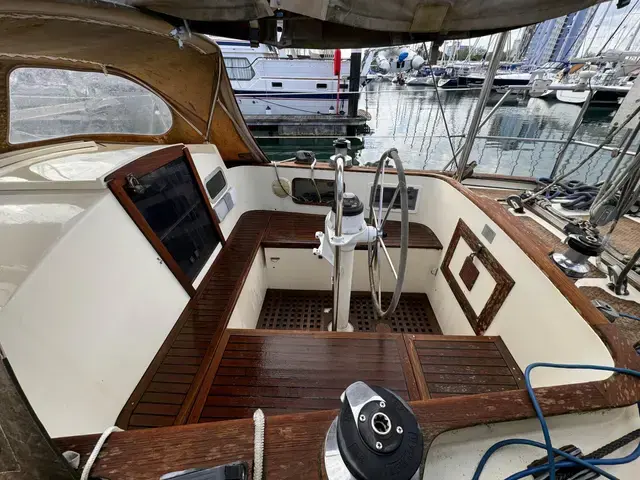 Tradewind 35