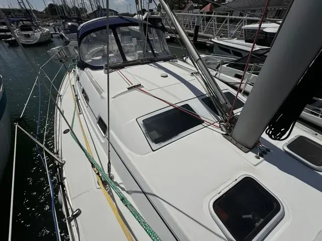 Beneteau Oceanis Clipper 343