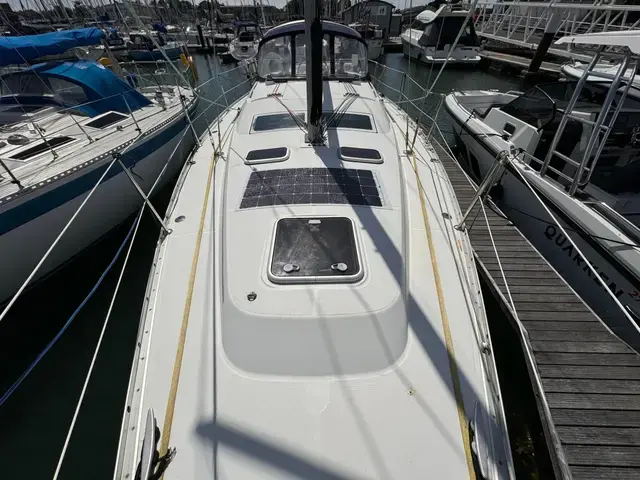 Beneteau Oceanis Clipper 343