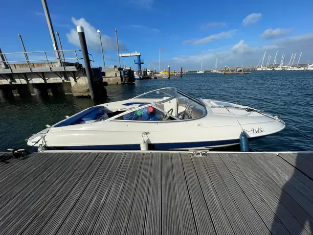 Bayliner 602 Capri