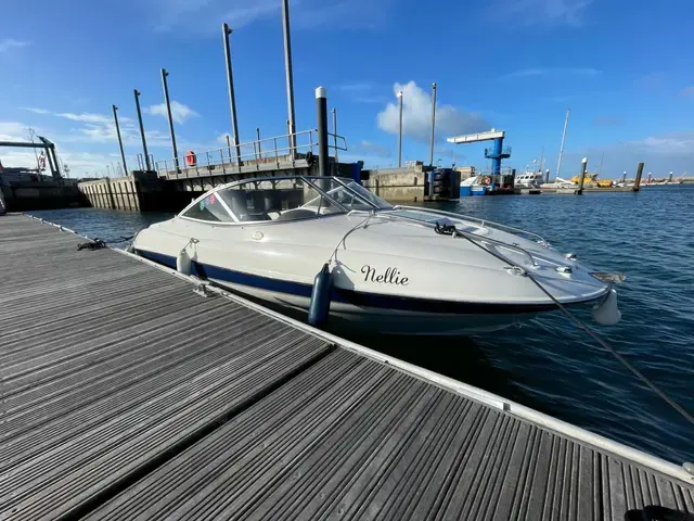 Bayliner 602 Capri