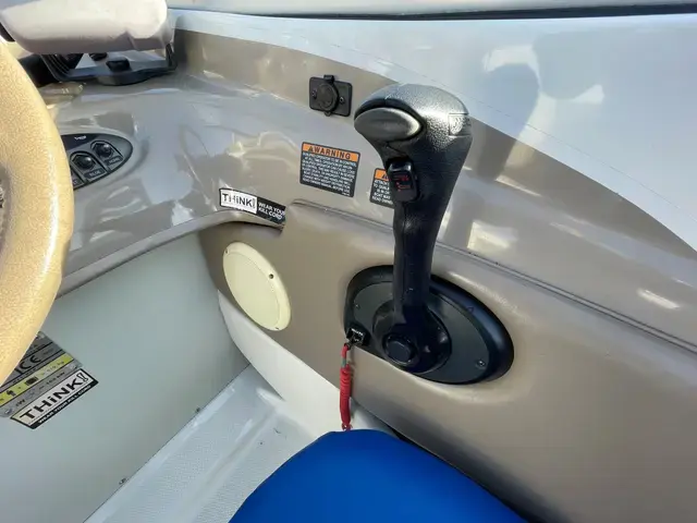 Bayliner 602 Capri