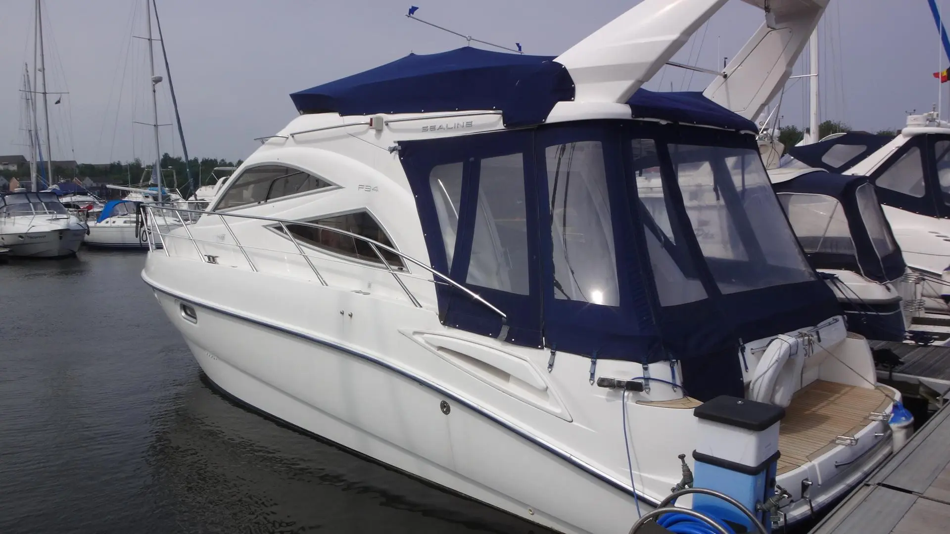 2007 Sealine f34