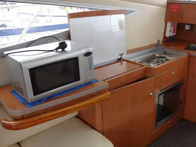 Sealine F34