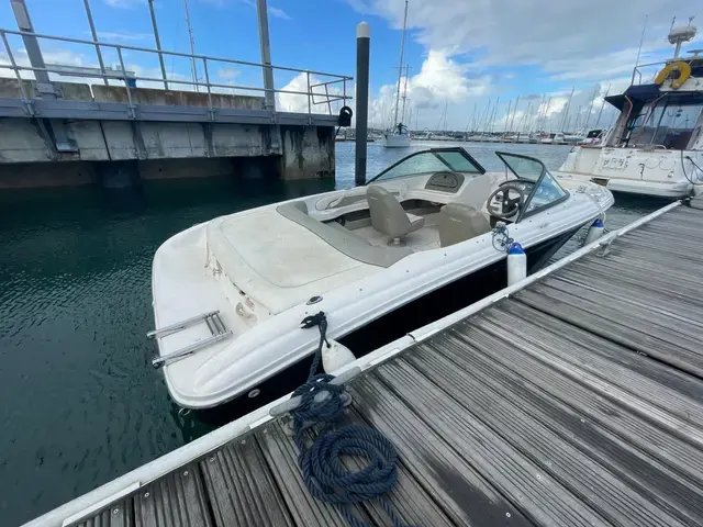 Sea Ray 185 Bow Rider