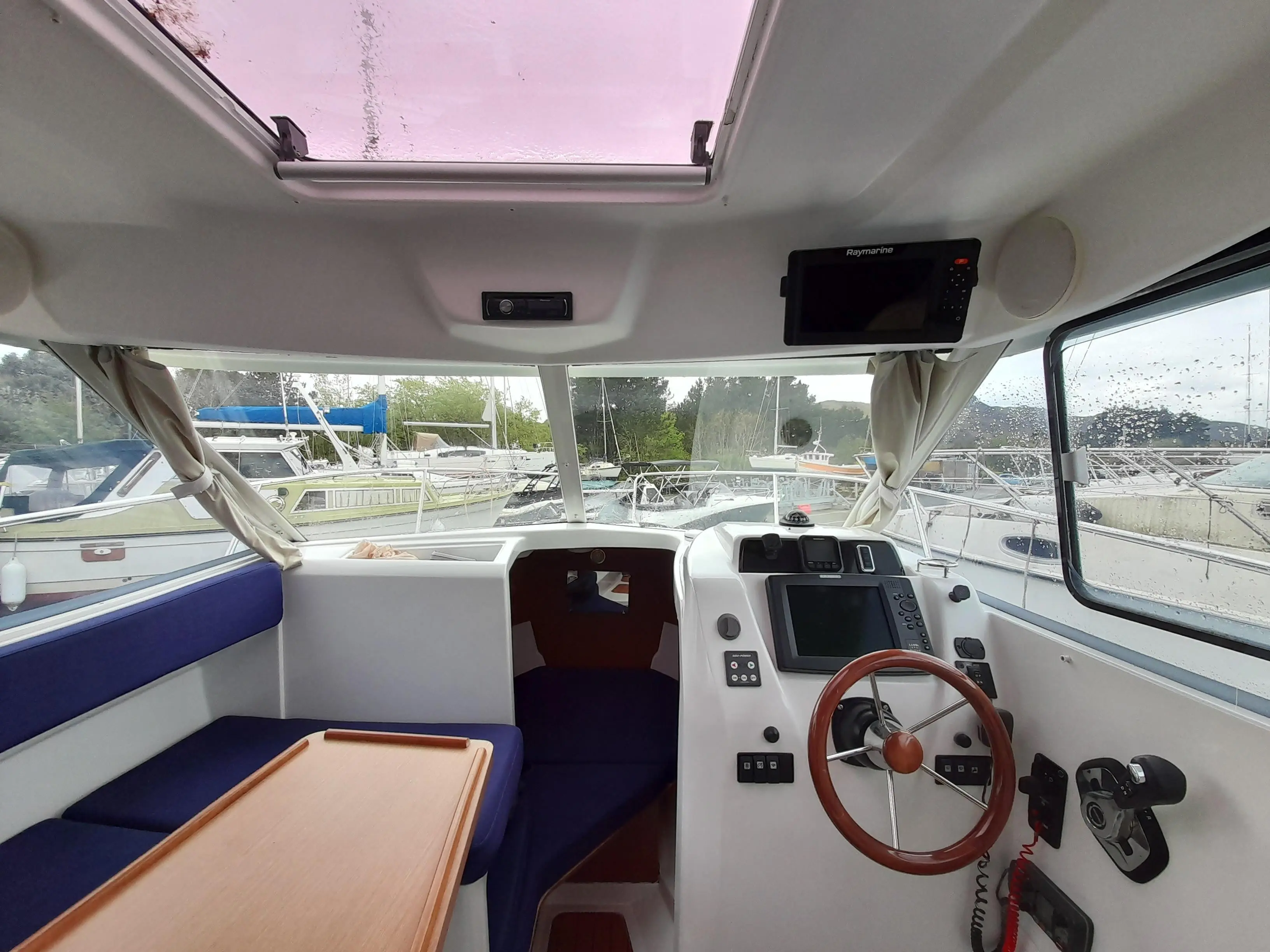 2011 Beneteau antares 750