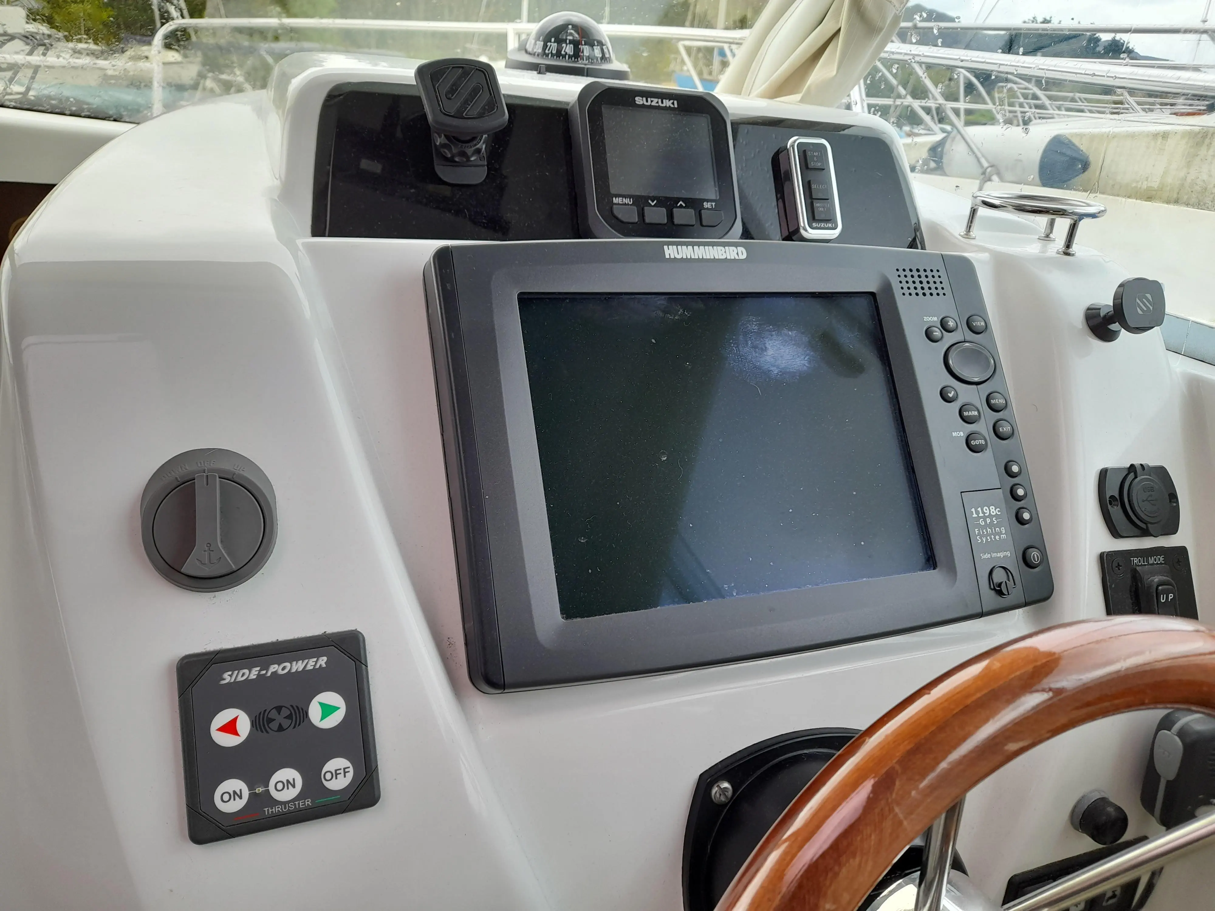 2011 Beneteau antares 750