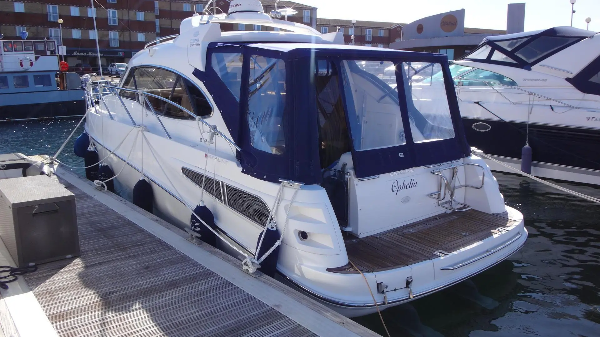 2003 Sealine c39