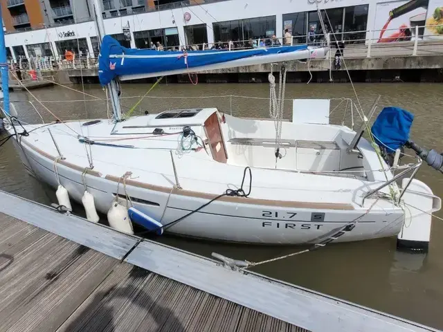 Beneteau First 21.7