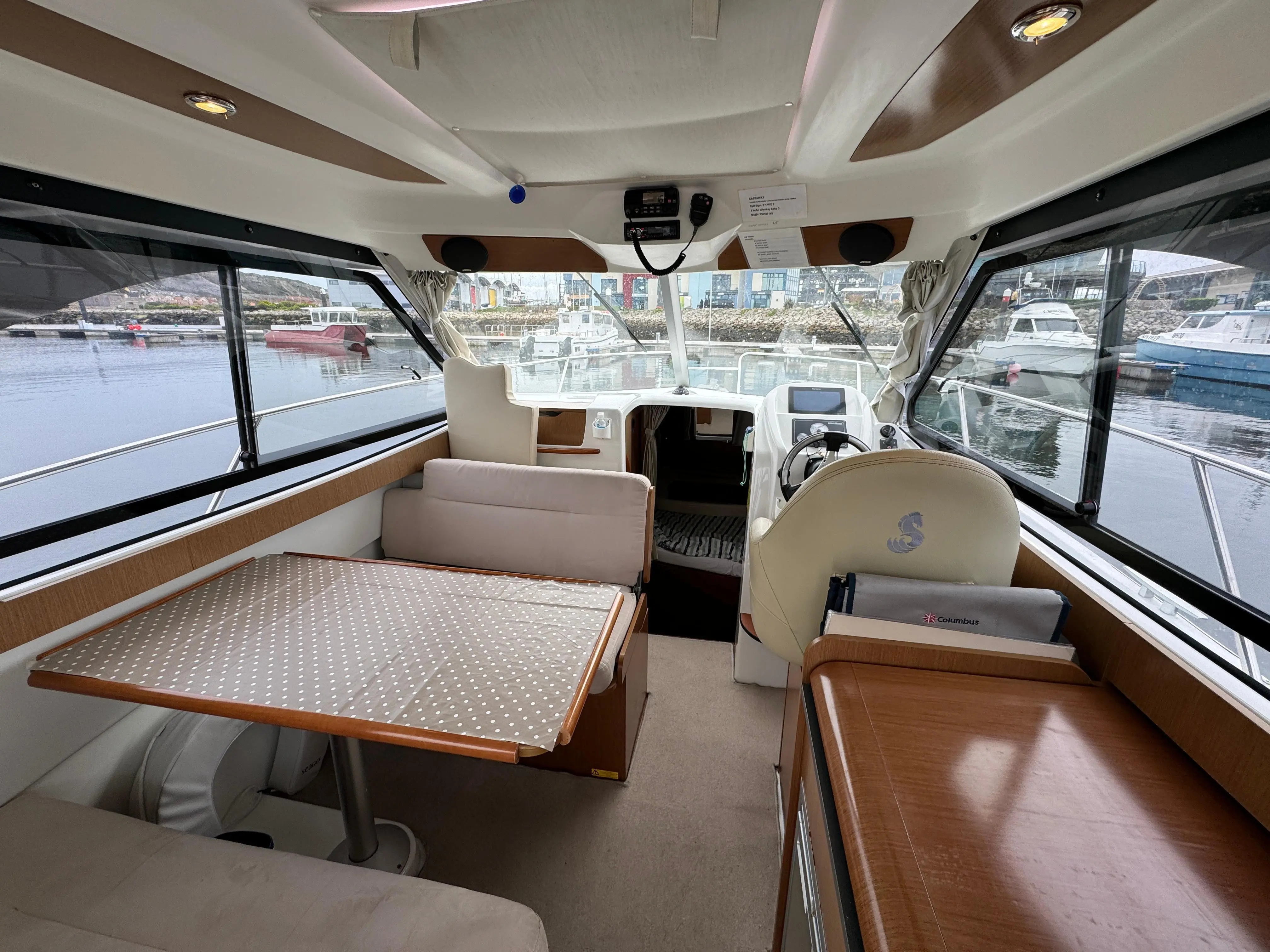 2011 Beneteau antares 8