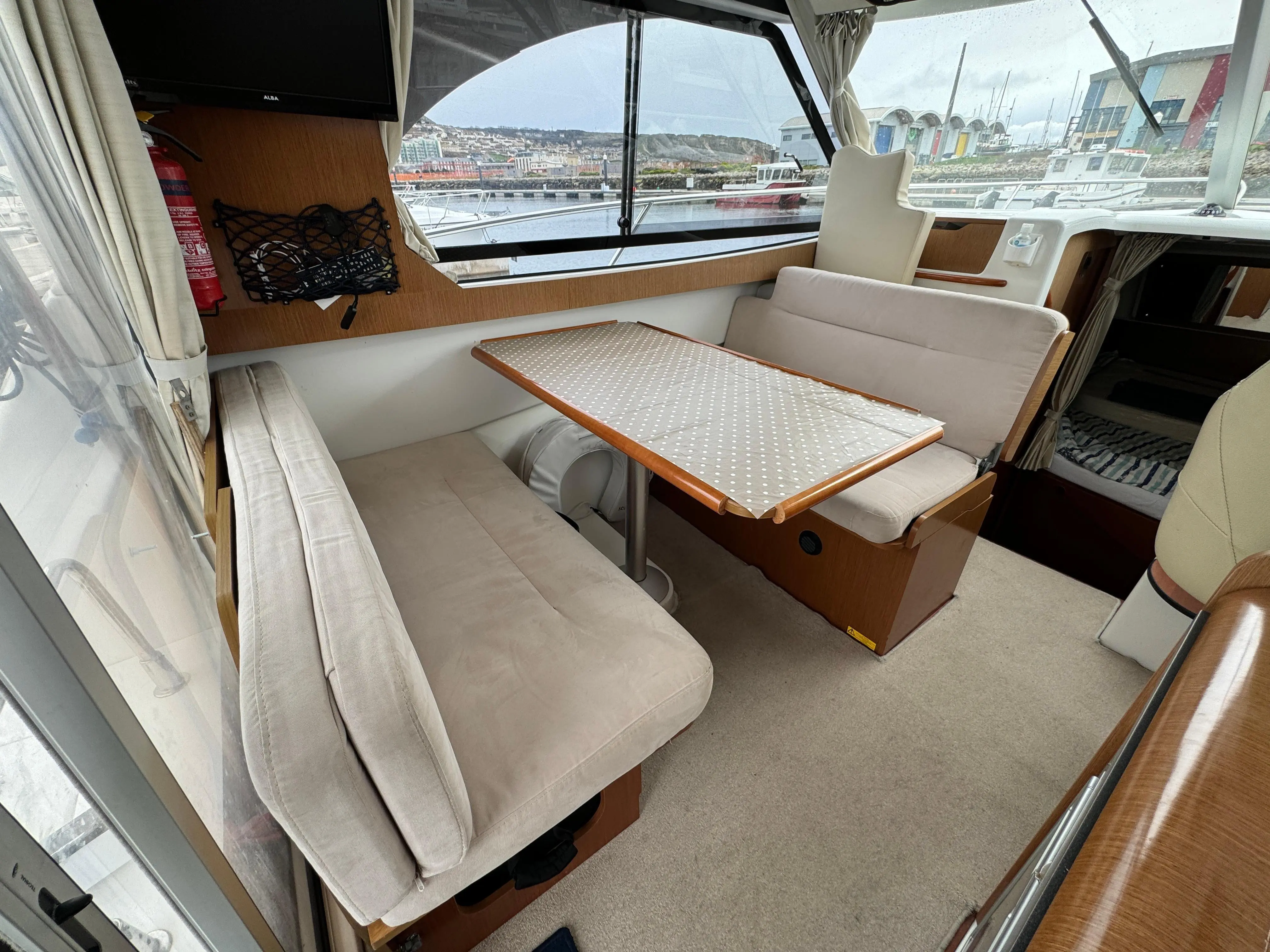 2011 Beneteau antares 8