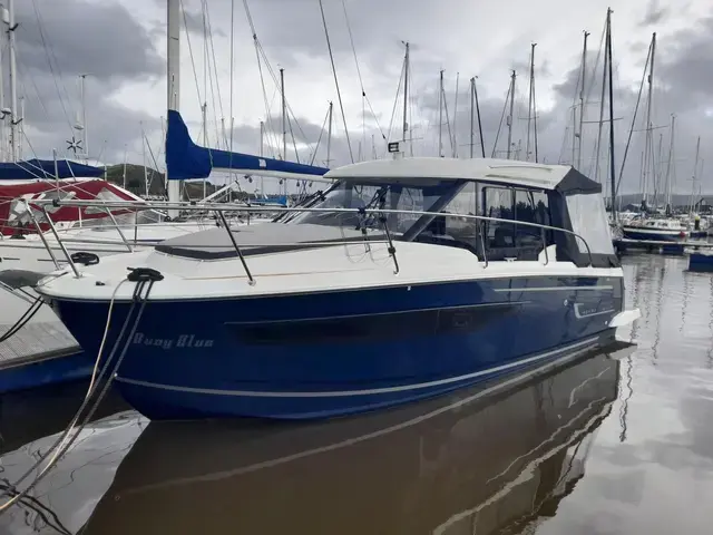 Jeanneau Merry Fisher 895