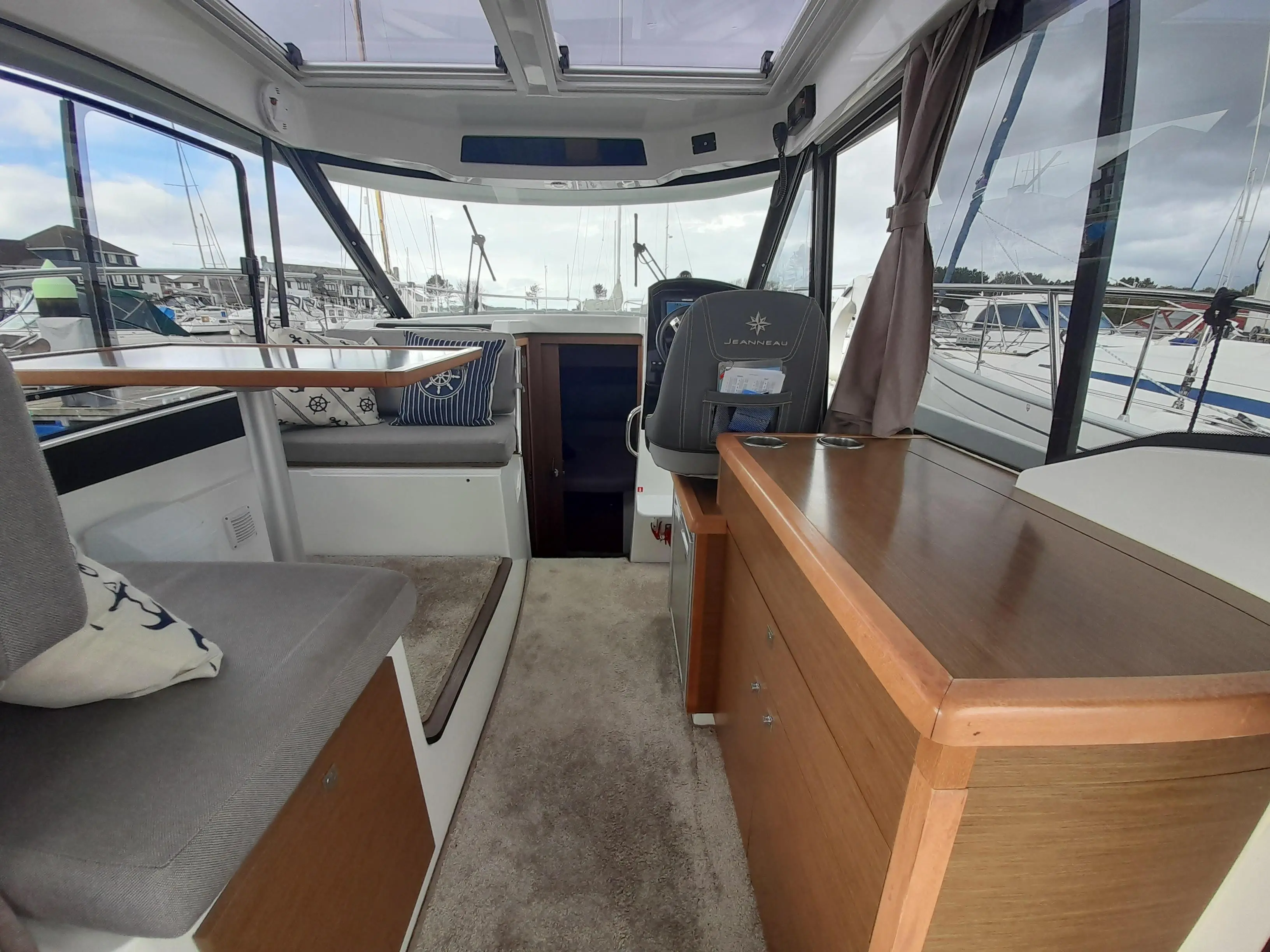 2018 Jeanneau merry fisher 895