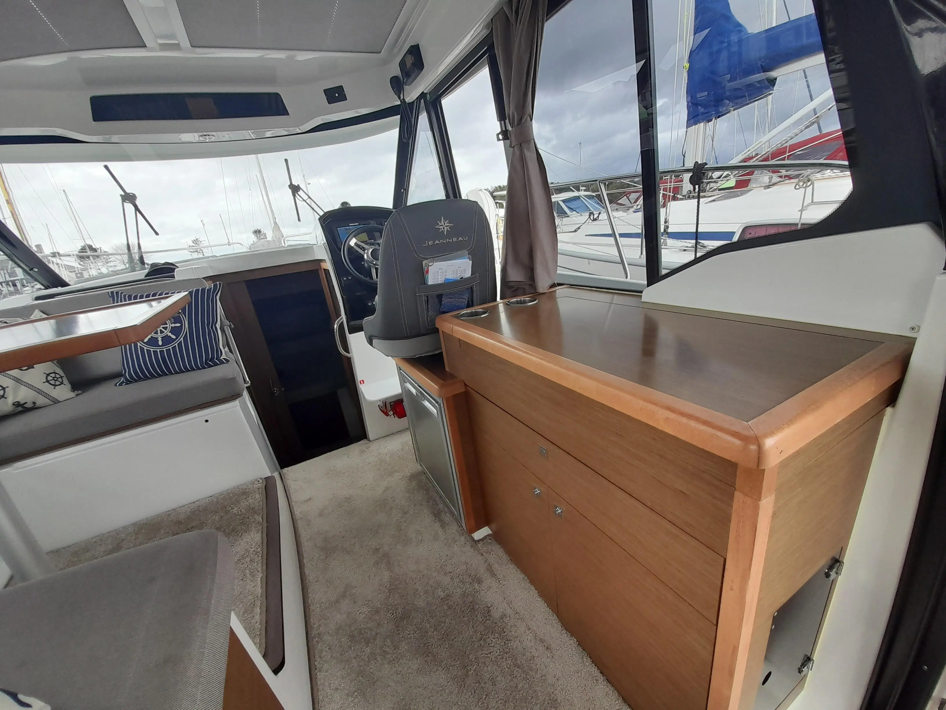 2018 Jeanneau merry fisher 895