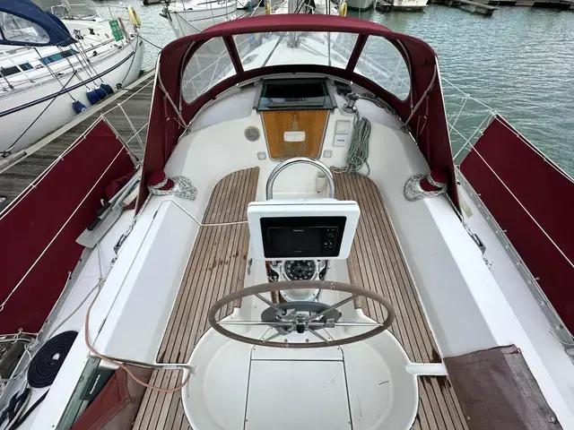 Beneteau Oceanis 321