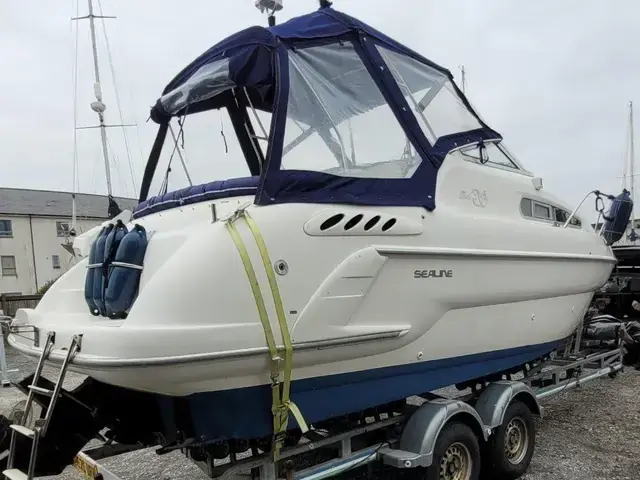 Sealine S 240