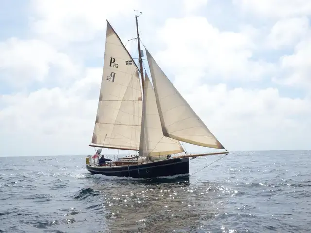 Cornish Crabbers Pilot Cutter 30