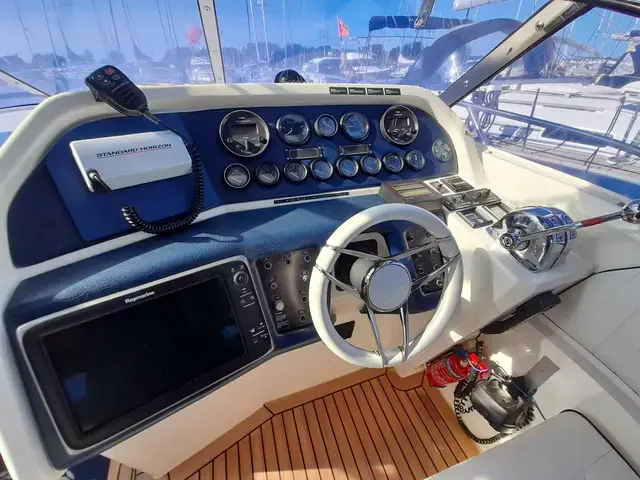 Sunseeker Martinique 36