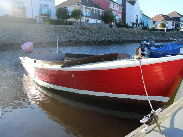 Classic 18 Harbour Launch